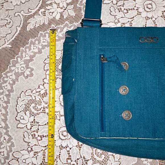 OGIO Crossbody Laptop Tablet Book Bag - Picture 3 of 15